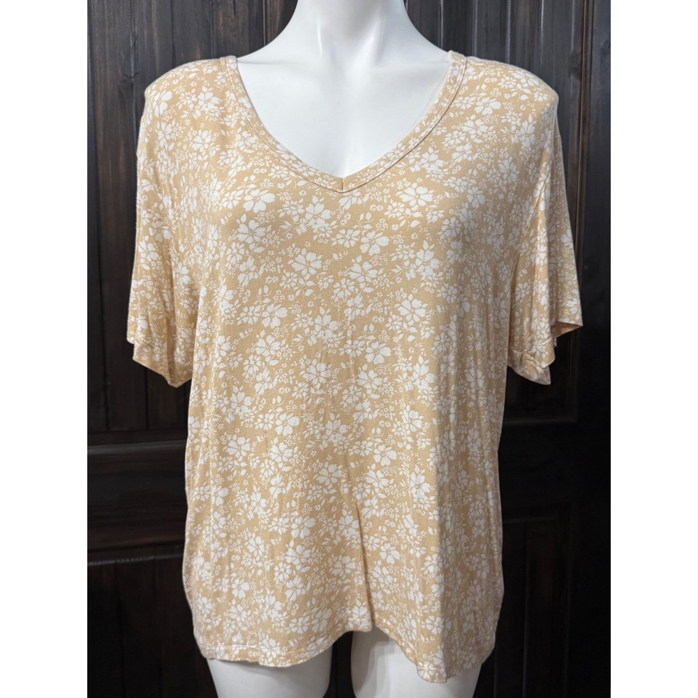 American Eagle Soft & Sexy Floral V-Neck Tee Mustard Yellow Short Sleeve Medium